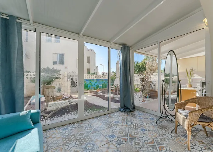 Gorgeous In شقة *