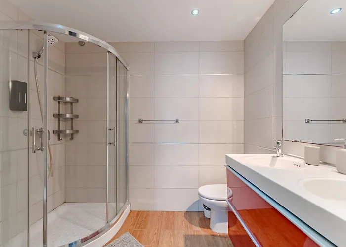 Gorgeous In شقة *